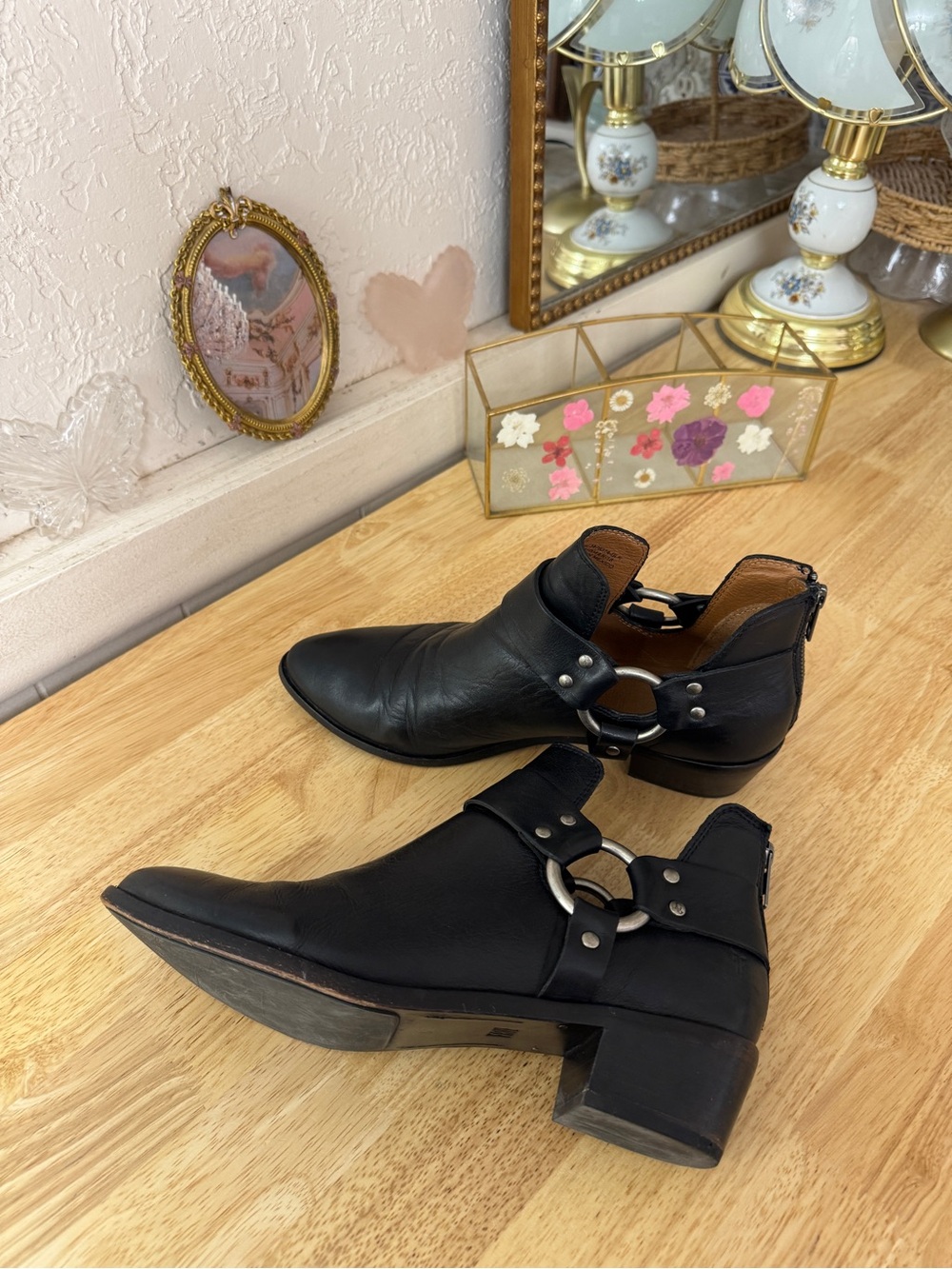 Classic Frye Size 9 Black Leather Harness Cutout Western Ankle Boots Indie Fall